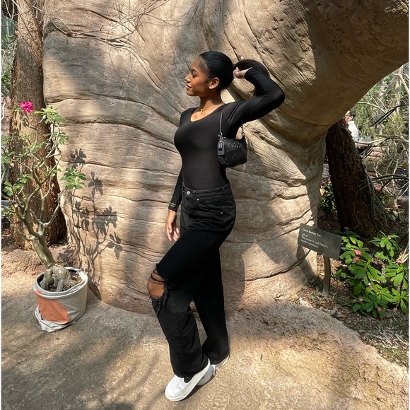 Meet your Posher, Alaina - Picture 4 of 9